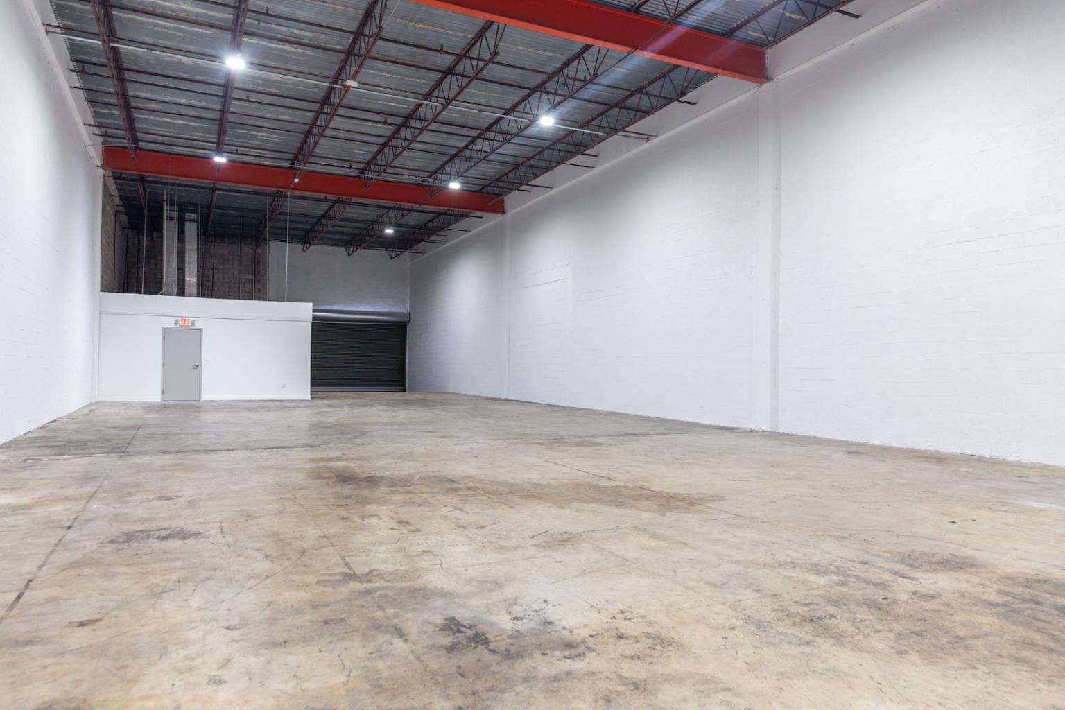 4,783 SF Industrial Space in Miami, FL Photo